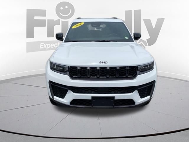 New 2026 Bright White Clear-Coat Exterior Paint Jeep Altitude image 8