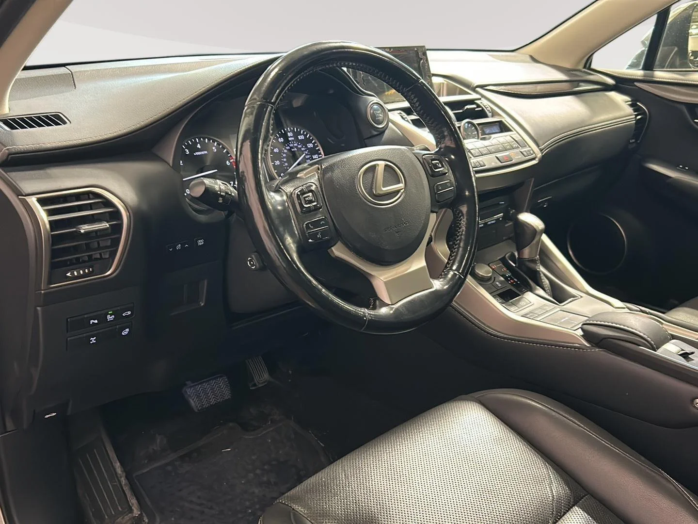 Used 2015 Silver Lining Metallic Lexus Premium image 5