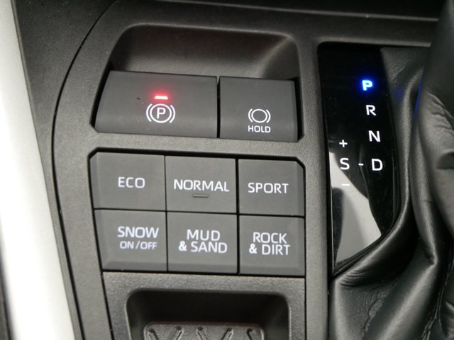 Certified Used 2023 Ice Cap Toyota XLE w/ Convenience Pkg & Weather Pkg image 31