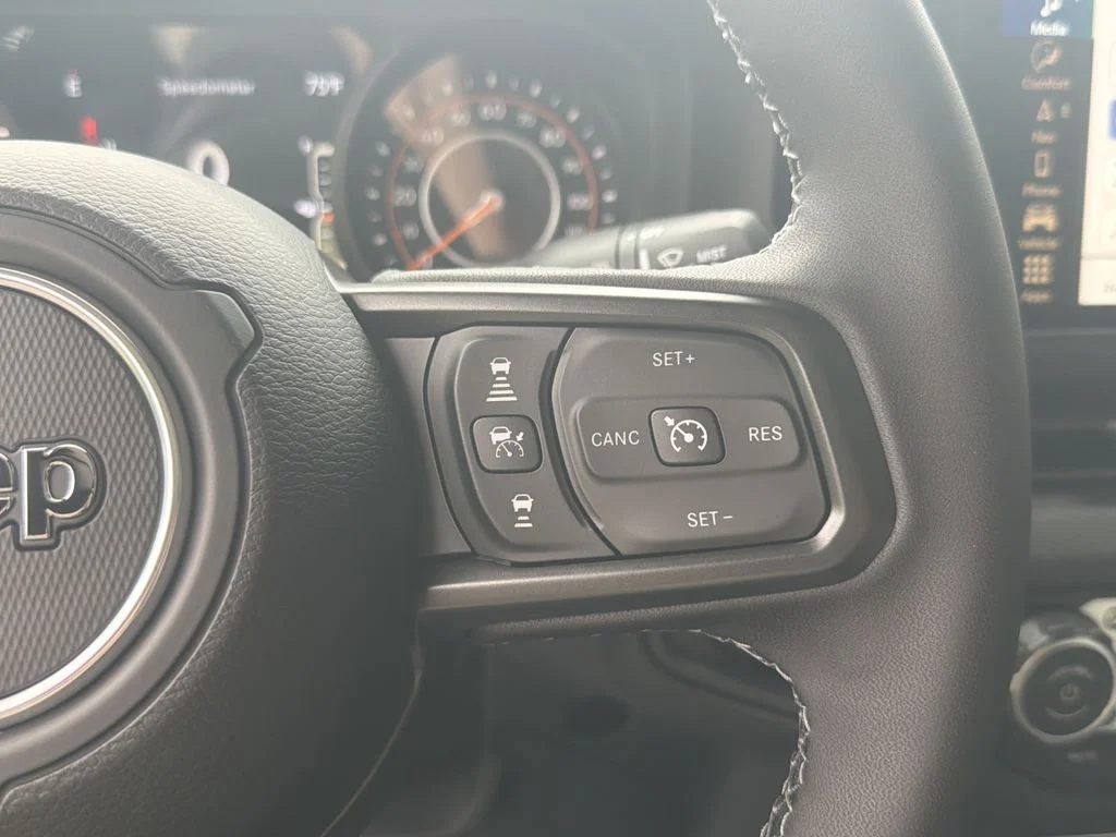 New 2026 Granite Crystal Metallic Clear-Coat Exterior Paint Jeep 85th Anniversary Edition image 15