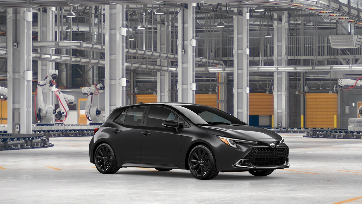 New 2026 Magnetic Gray Meta Toyota XSE image 25