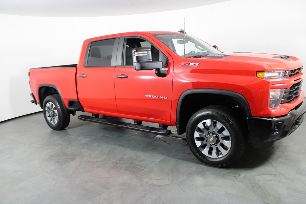 Used 2024 Red Chevrolet Custom image 11