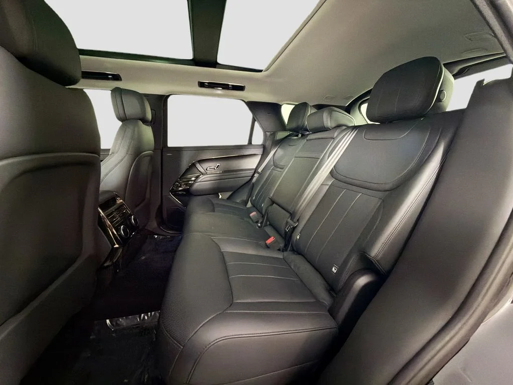 Used 2023 Black Land Rover SE image 26