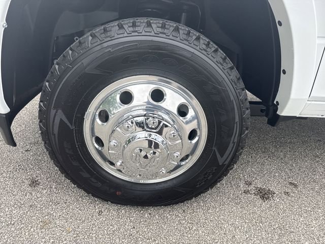 New 2026 White RAM Tradesman image 12