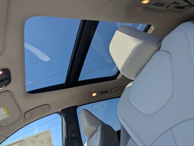 New 2027 HARBOR GRAY INFINITI Luxe FWD image 22