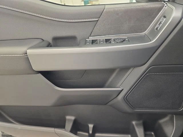New 2026 Agate Black Metallic Ford XLT image 40
