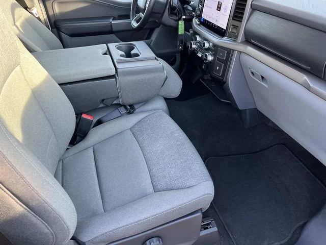 Used 2024  Ford XLT image 22