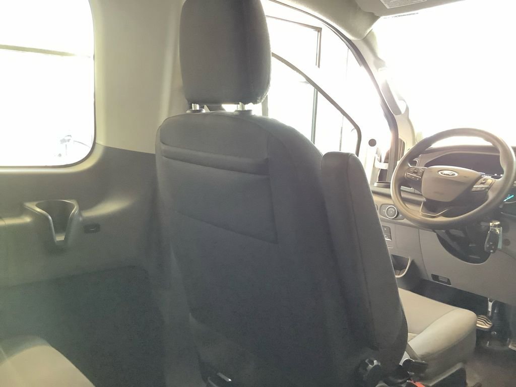 Used 2021 White Ford XLT image 19