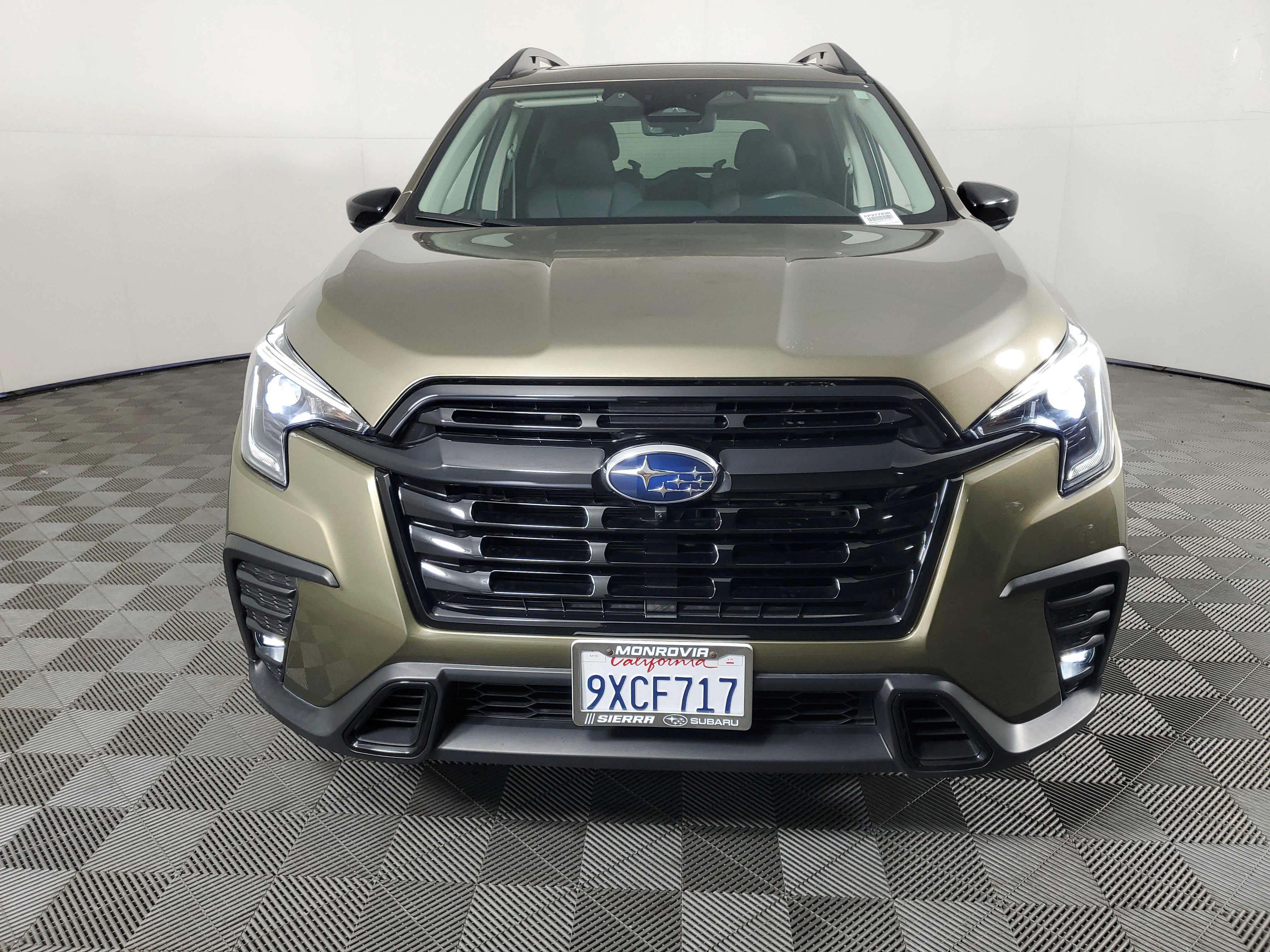 Certified Used 2025 Autumn Green Metallic Subaru Onyx Edition Touring image 9