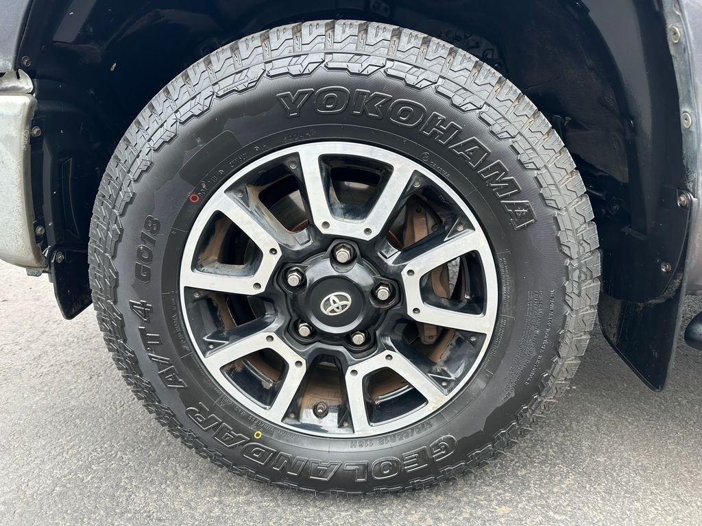 Used 2017 Gray Toyota SR5 image 10