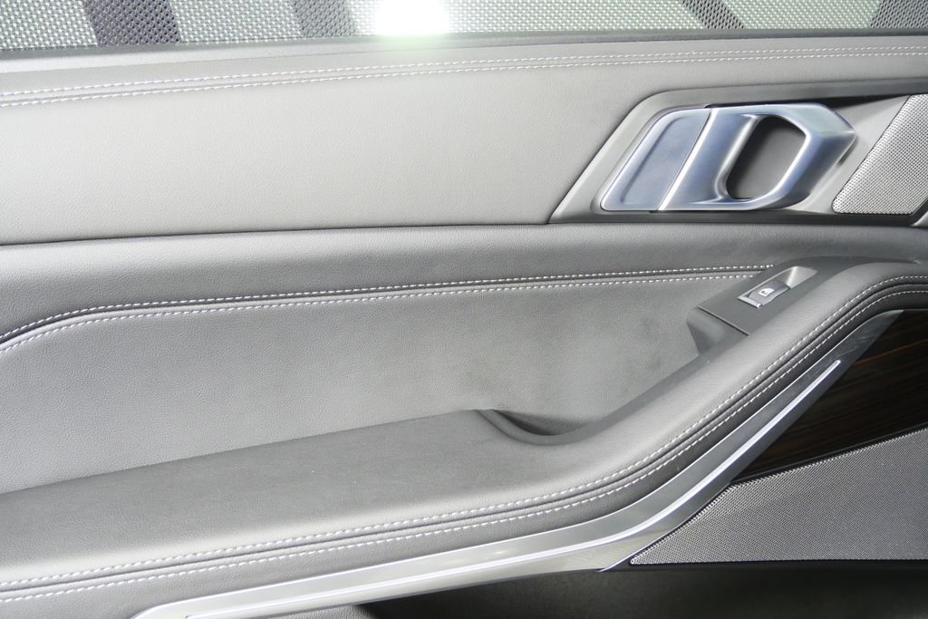 Certified Used 2026 Skyscraper Grey Metallic BMW sDrive40i image 15