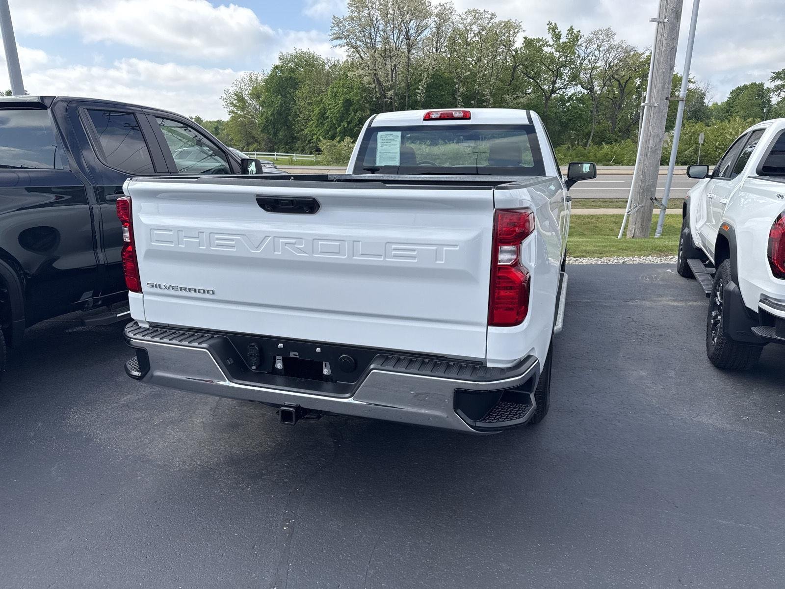 Used 2024 Summit White Chevrolet WT image 3