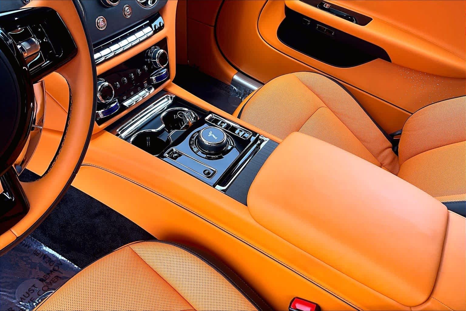 Used 2024 Black Diamond Rolls-Royce  image 15