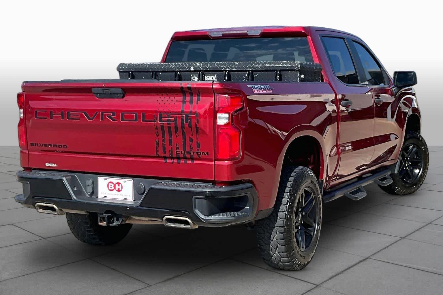 Used 2020 Cajun Red Tintcoat Chevrolet Custom Trail Boss image 12