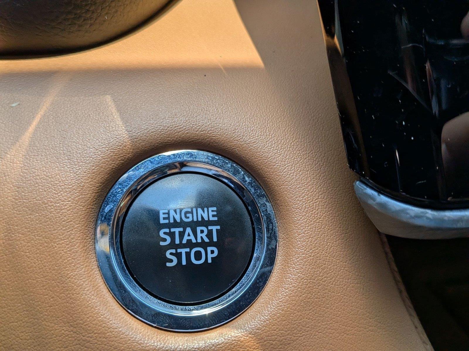 Used 2022 Wind Chill Pearl Toyota Platinum image 28