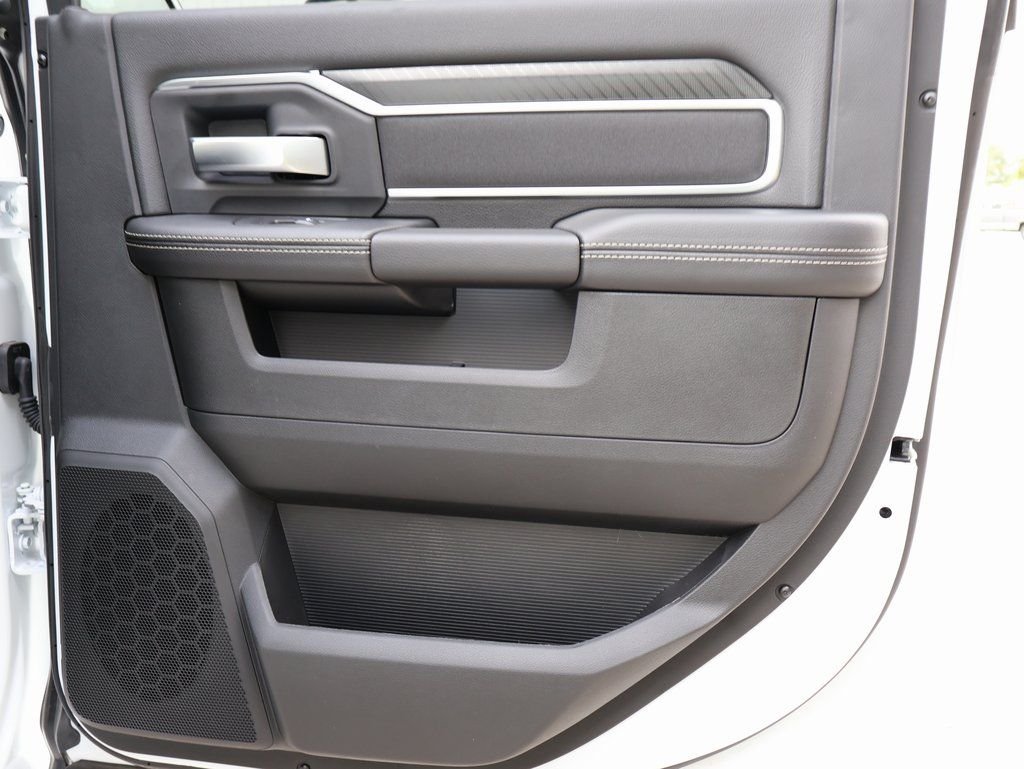 2026 RAM 2500 Big Horn - Photo 11