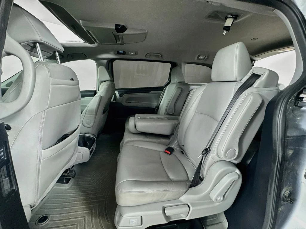 Certified Used 2019 Silver Honda EX-L image 32