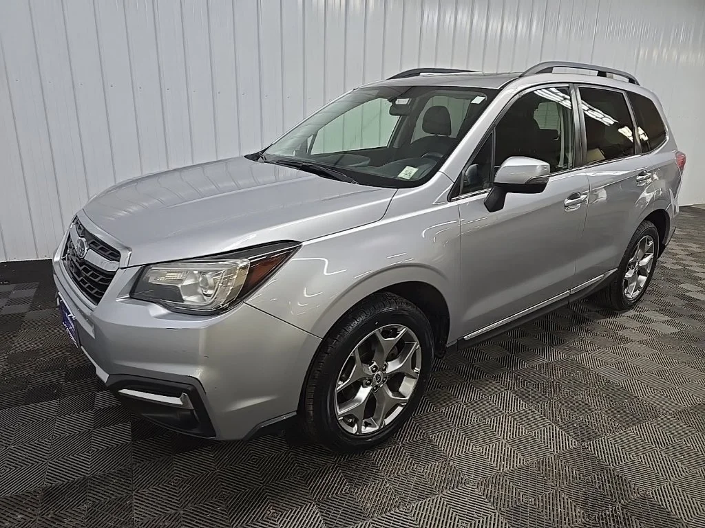 Used 2017 Ice Silver Metallic Subaru 2.5i Touring image 8
