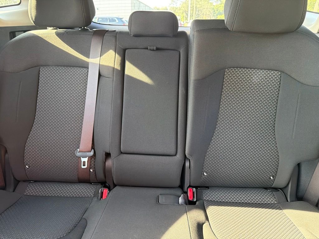 Certified Used 2025 Gray Kia LX image 22