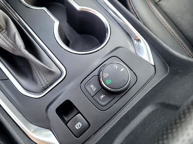 Used 2021 Beige Chevrolet Premier image 20