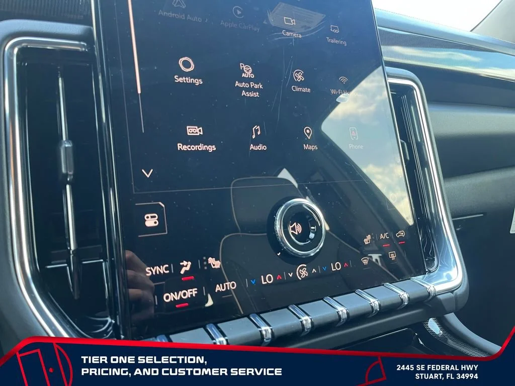 New 2026 Onyx Black GMC Elevation image 30