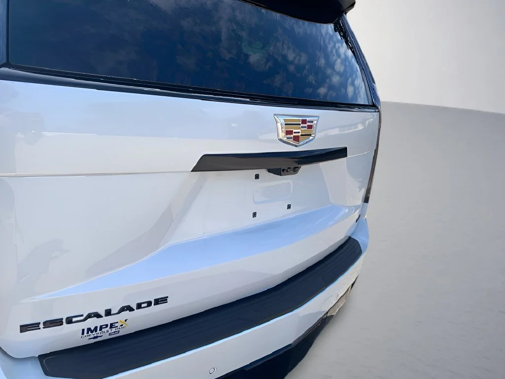 Used 2025 Crystal White Tricoat Cadillac Sport Platinum image 45