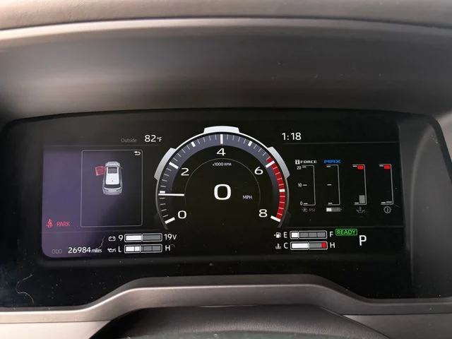 Certified Used 2024  Toyota Platinum image 14