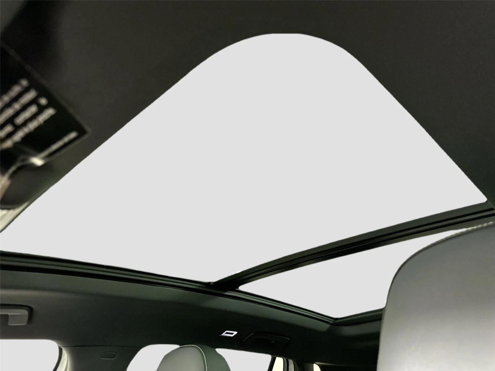 New 2026 Opal White Pearl Volkswagen SE R-Line Black image 19