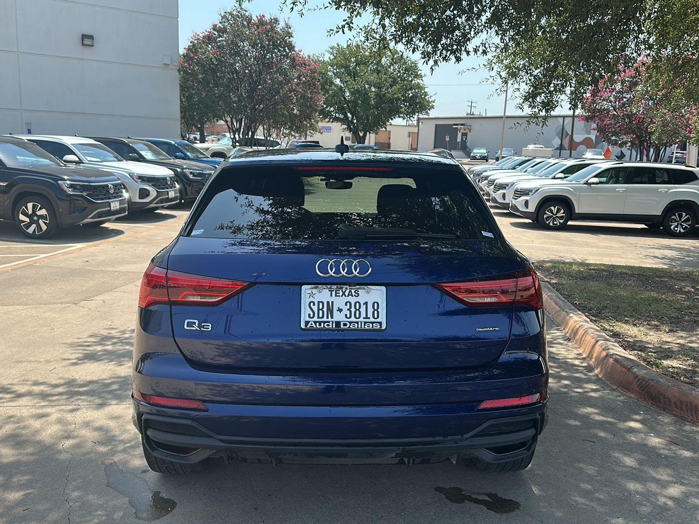 Used 2022 Navarra Blue Metallic Audi S line Premium image 6