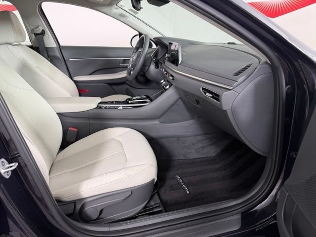 Used 2023 Carbon Blue Hyundai SEL image 5