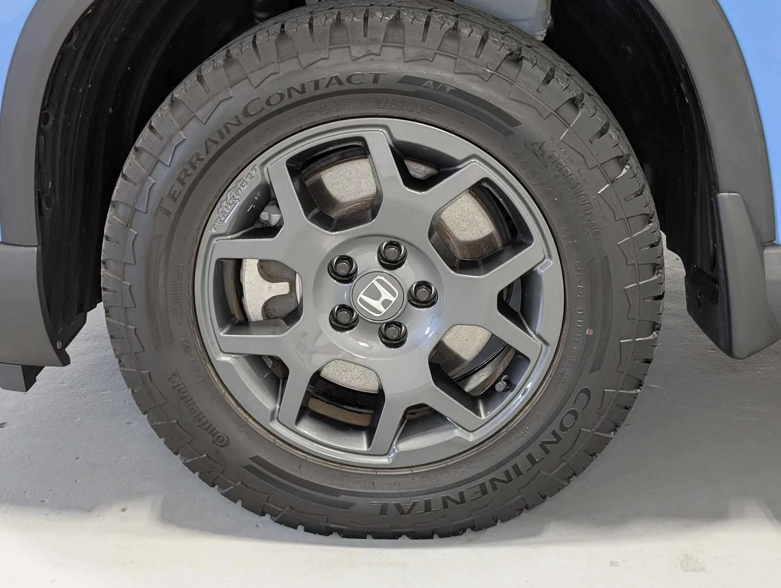Certified Used 2023 Diffused Sky Pearl Honda AWD TRAILSPORT image 3