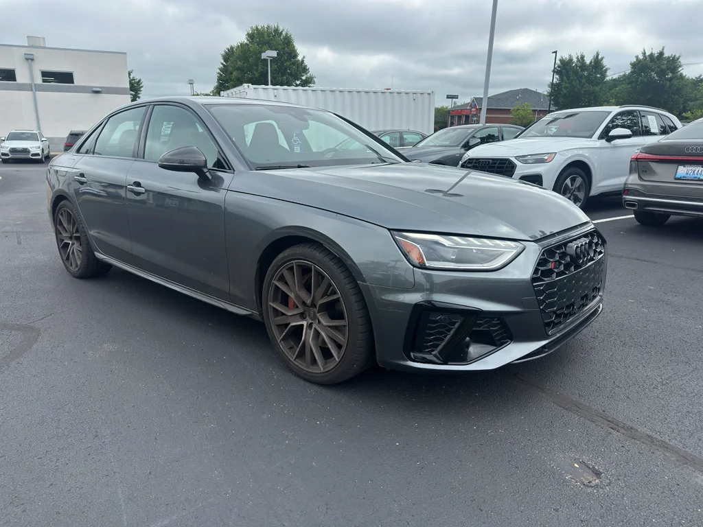 Used 2024 Daytona Gray Pearl Effect Audi Premium Plus image 3