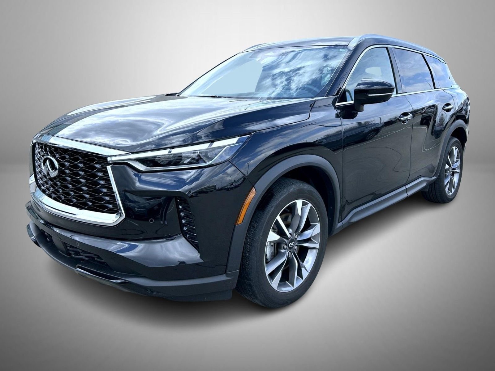 2023 INFINITI QX60 LUXE AWD's photo