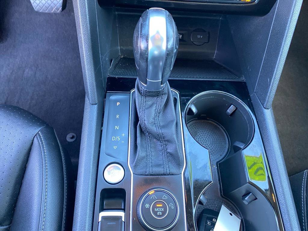Used 2019 Platinum Gray Metallic Volkswagen 3.6L V6 SEL image 12