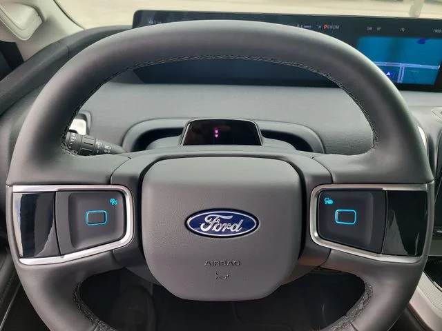 New 2026 Black Metallic Ford Active image 31