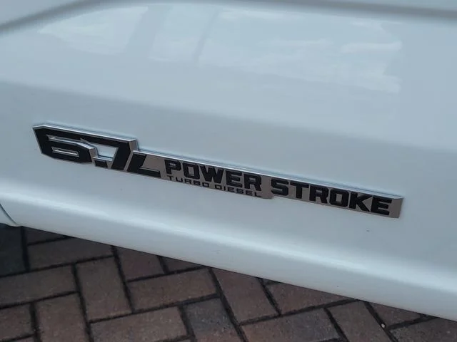 New 2026 Oxford White Ford XLT image 10