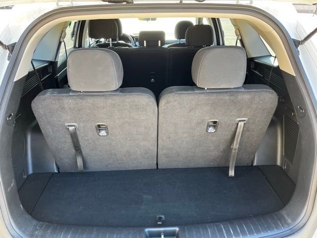 2023 Kia Sorento LX photo 4