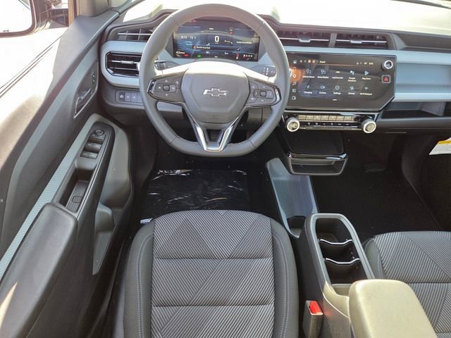 New 2027 Summit White Chevrolet LT image 8