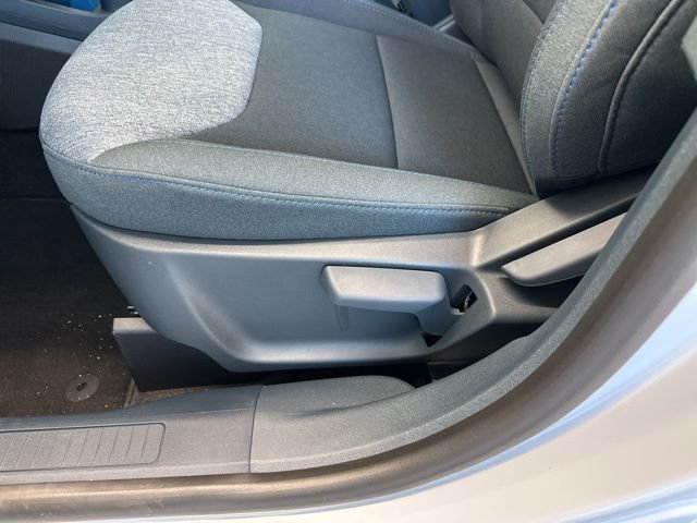 New 2025 Space White Metallic Ford XLT image 11