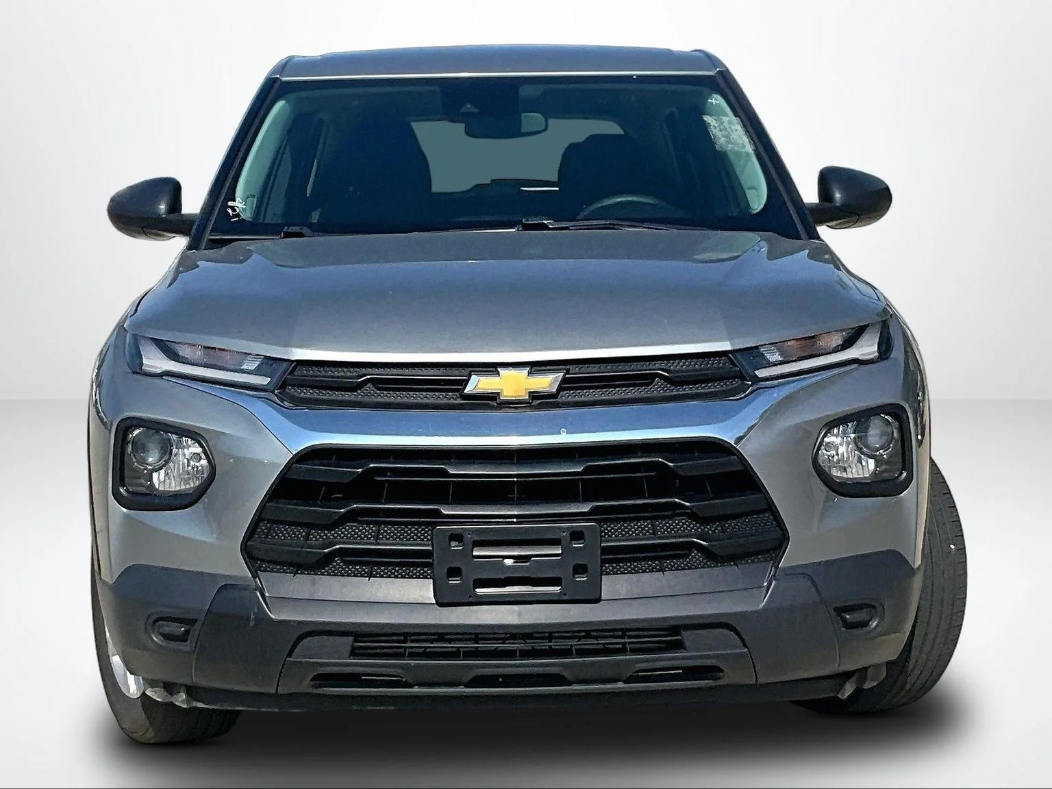 Used 2023 Gray Chevrolet LS image 4
