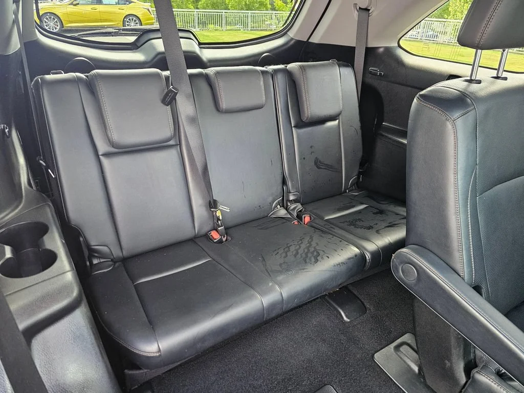 Used 2015  Toyota Limited image 13