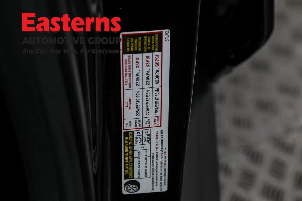 Used 2020 Black Nissan SL image 38