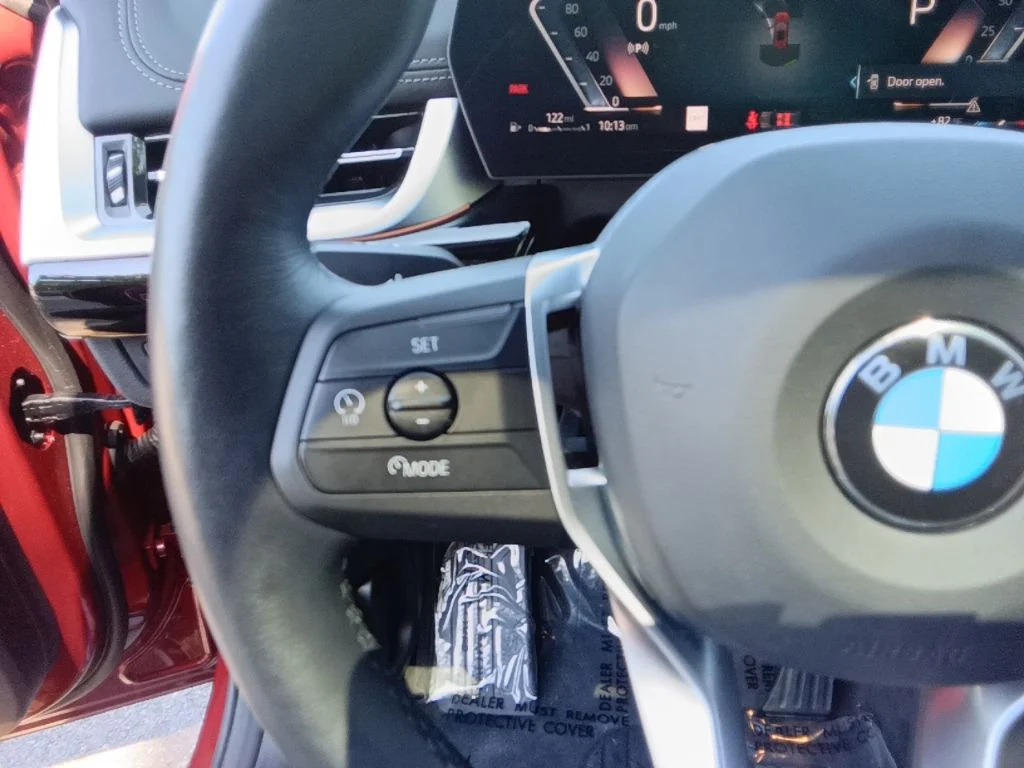 Used 2026 Vegas Red Metallic BMW xDrive28i image 15