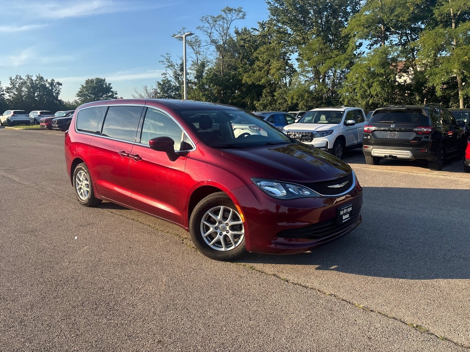 Used 2017 Velvet Red Pearlcoat Chrysler Touring image 20