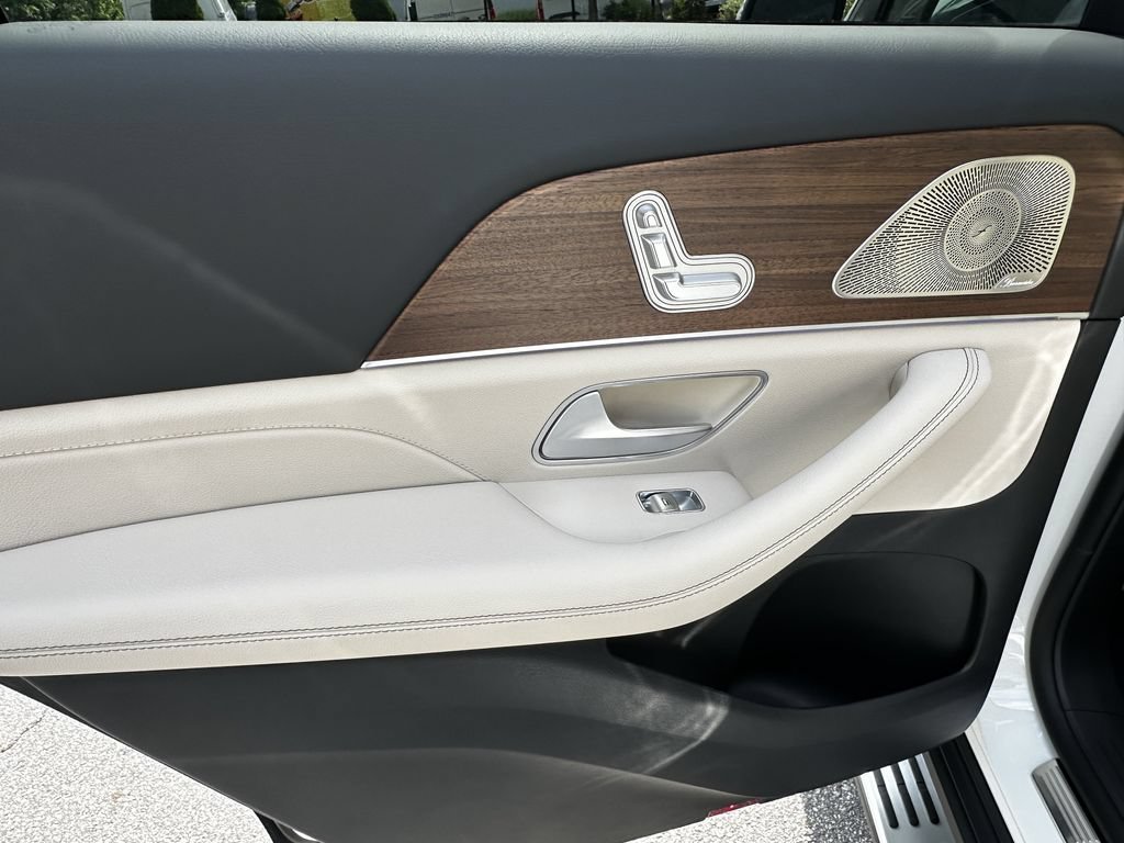 New 2026 Polar White Mercedes-Benz GLS 450 image 65