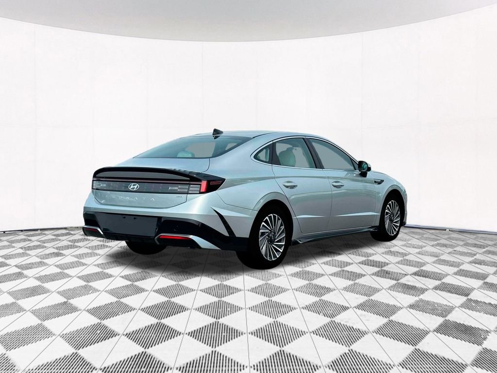 2025 Hyundai Sonata Hybrid SEL - Photo 10