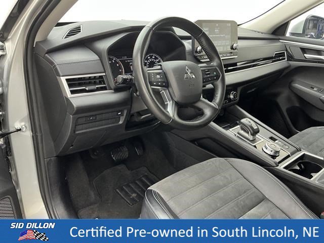 Used 2024 Alloy Silver Metallic Mitsubishi  image 16