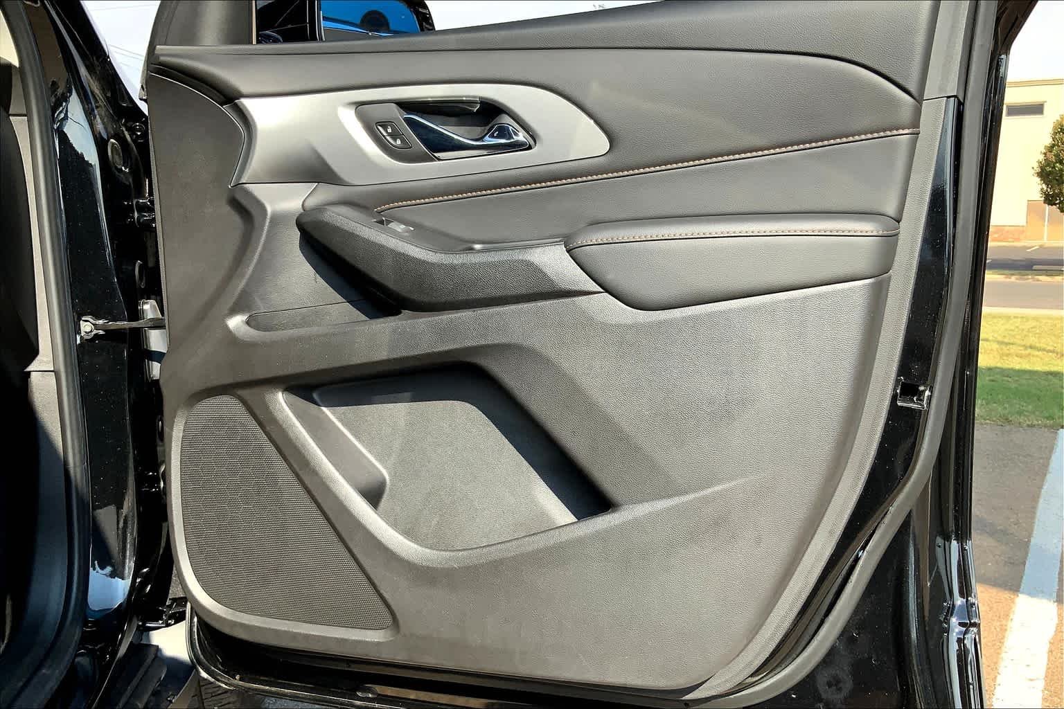 Used 2019 MOSAIC BLACK METALLIC Chevrolet LT Cloth image 23