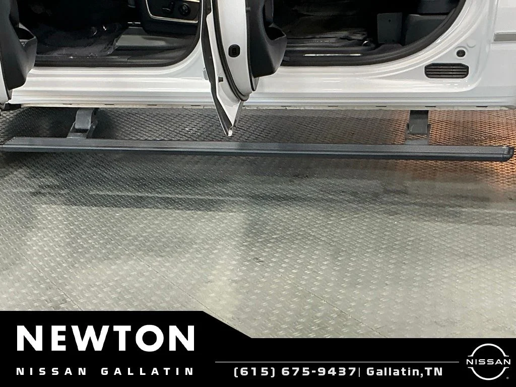 Used 2020 Bright White Clearcoat Ram Limited image 36