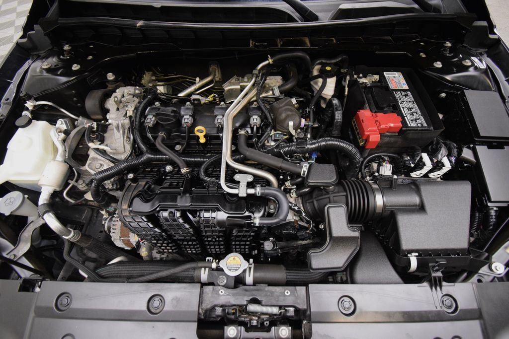Used 2022 Black Nissan 2.5 SR image 21